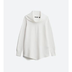 CYRUS

Fawny Cowl Neck Ribbed Pullover